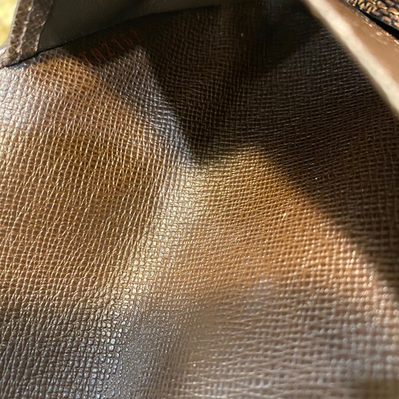 Louis Vuitton Sarah Wallet with Insert - Picture 6 of 12